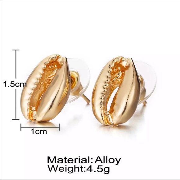 Shell Stud Earrings - Picture 3 of 3